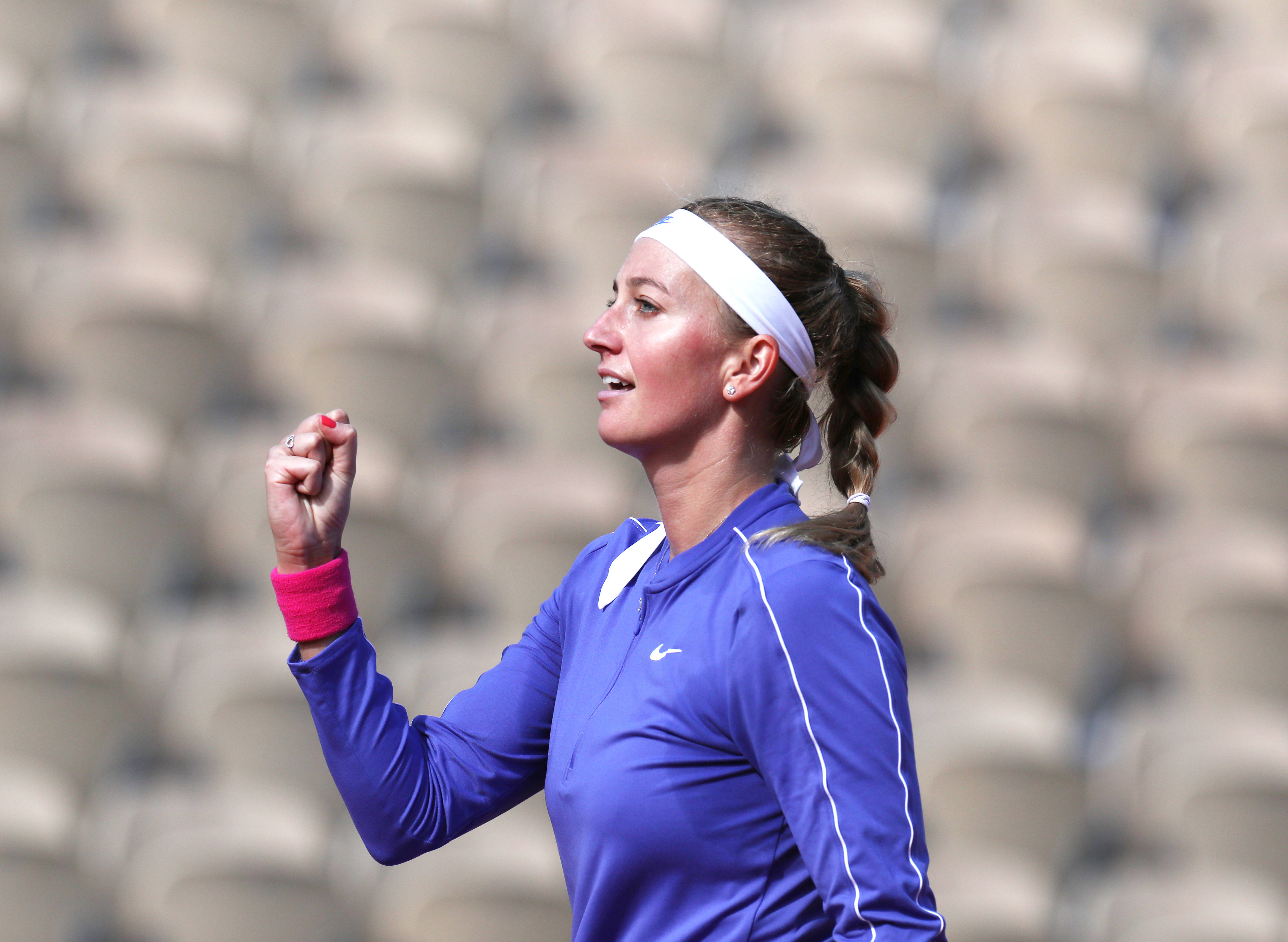 开云APP下载-科维托娃在巴塞罗那比赛中重要助攻，败北引发热议！-开云APP下载